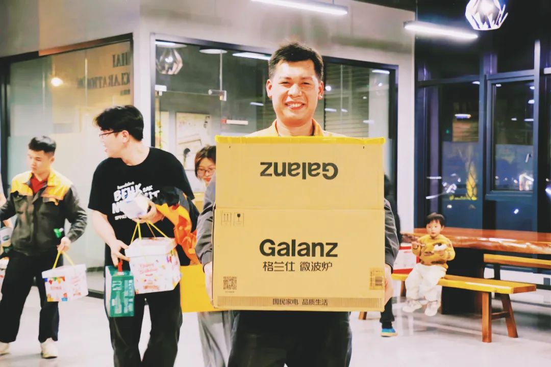 人文眷注 | 烛绚烂映 幸福满途--金海不锈钢第一季度员工整体生日会乐成举行_广东金；；；Ｑだ眉庞邢薰 - 不锈钢 - 商业 - 物流