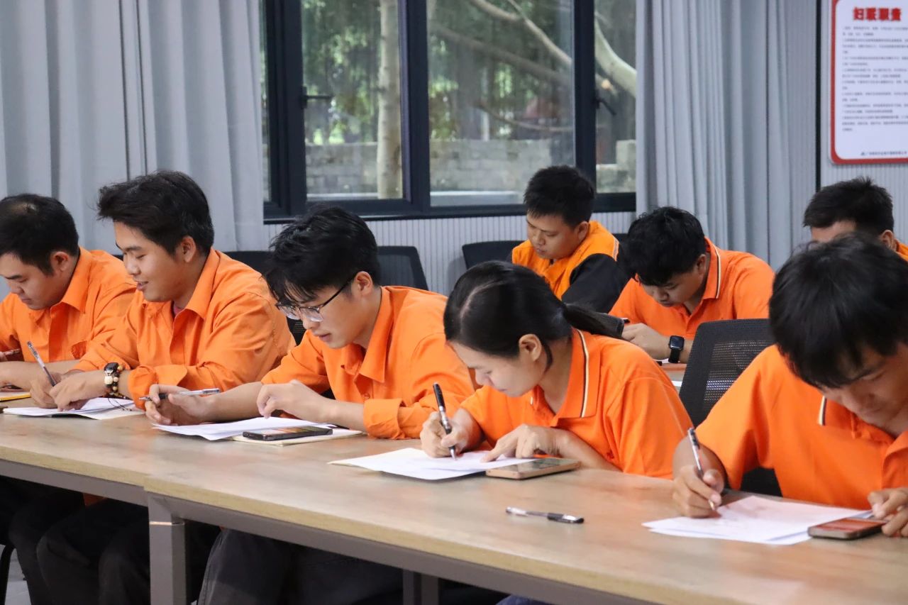 学习型组织 | 金海不锈钢2025年第二季度新员工入职培训圆满举行_广东金；；；Ｑだ眉庞邢薰 - 不锈钢 - 商业 - 物流