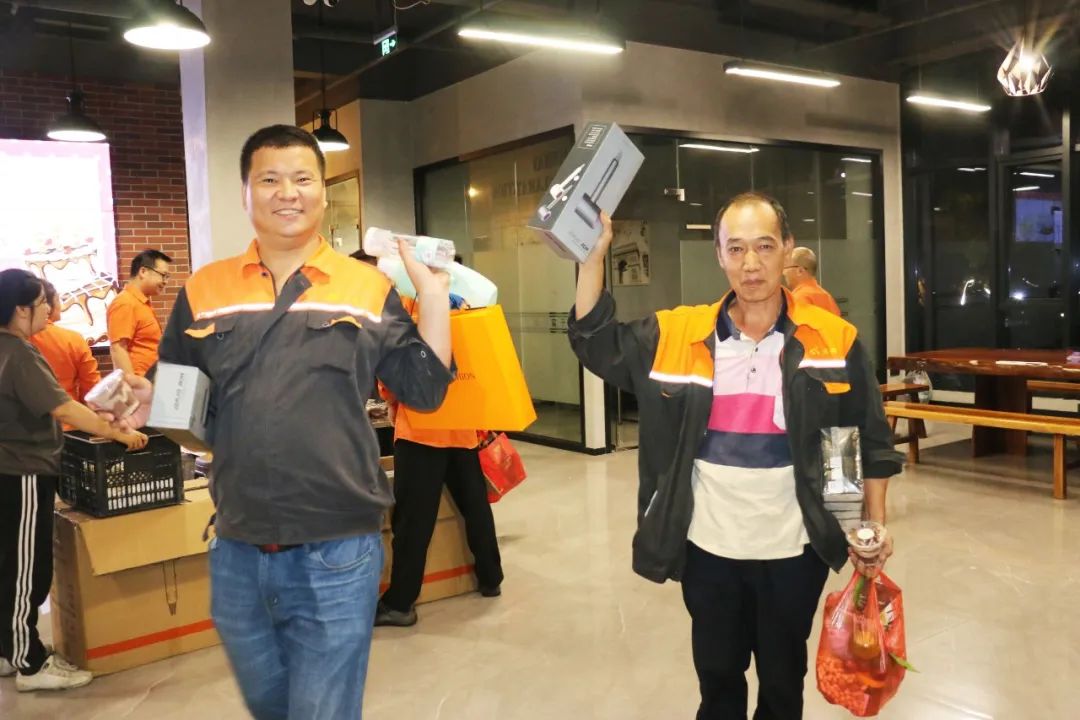 人文眷注 | 金秋九月 感恩偕行-金海不锈钢8-9月员工整体生日会圆满举行_广东金海；；；；Ｑだ眉庞邢薰 - 不锈钢 - 商业 - 物流