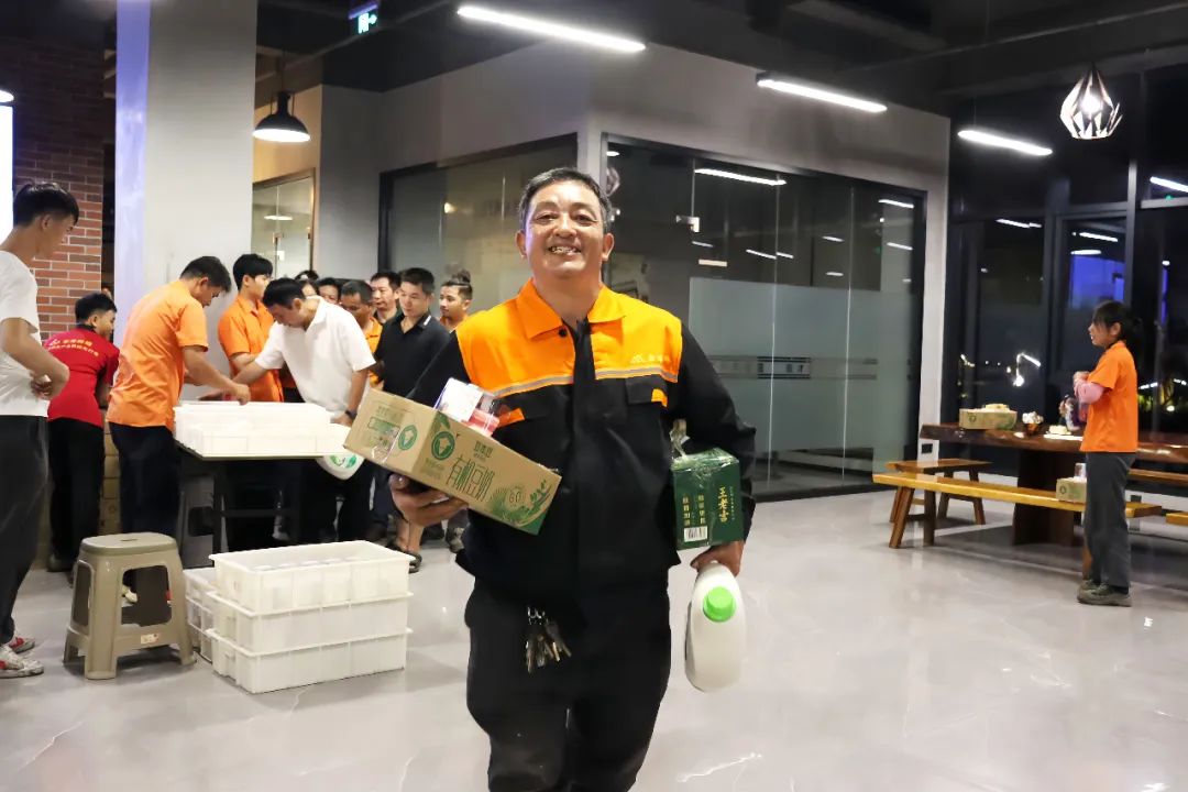 人文眷注 | 岁礼同欢喜 良辰启新篇--金海不锈钢第三季度员工整体生日会乐成举行！_广东金；；；；；Ｑだ眉庞邢薰 - 不锈钢 - 商业 - 物流