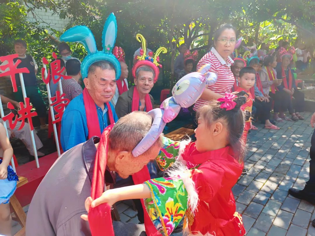 社会公益 | 老幼同乐?话重阳--金海不锈钢2024年重阳节敬老慰问运动_广东金海唬Ｑだ眉庞邢薰 - 不锈钢 - 商业 - 物流