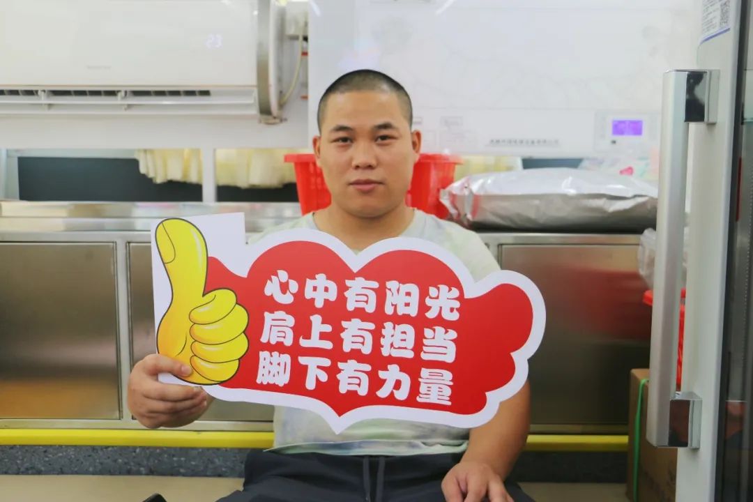 社会公益 | 热血前行 爱心转达-金海不锈钢公益爱心献血运动_广东金；Ｑだ眉庞邢薰 - 不锈钢 - 商业 - 物流
