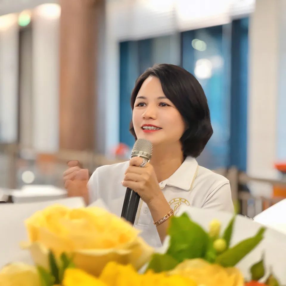 党建带妇建 | 佛山市女企业家协会执行会长李娟携会员赴顺德大良华侨城项目开展“文化之旅”交流运动_广东金；；；；；Ｑだ眉庞邢薰 - 不锈钢 - 商业 - 物流