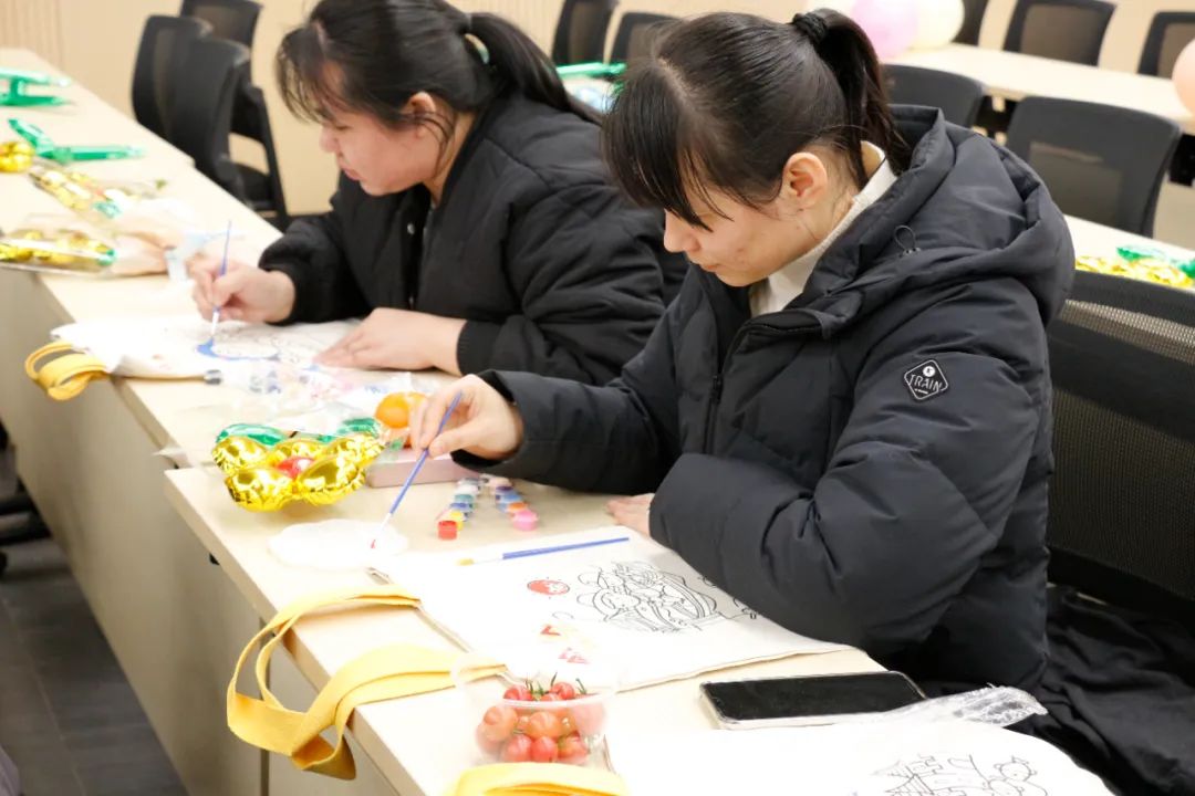 人文眷注 | 魅力女神 绽放金海--金海不锈钢2025年三八妇女节运动_广东金；；；；；Ｑだ眉庞邢薰 - 不锈钢 - 商业 - 物流